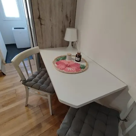 Apartament Izolita *