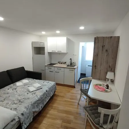 Izolita Apartament *